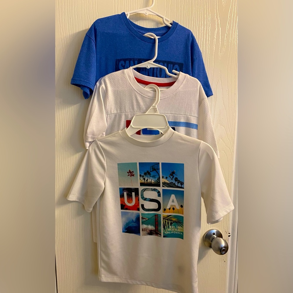 Little boys t-shirts used sizes small and medium